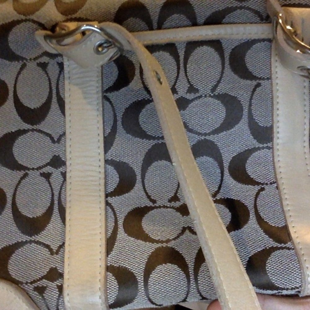 Coach Bag to Sell